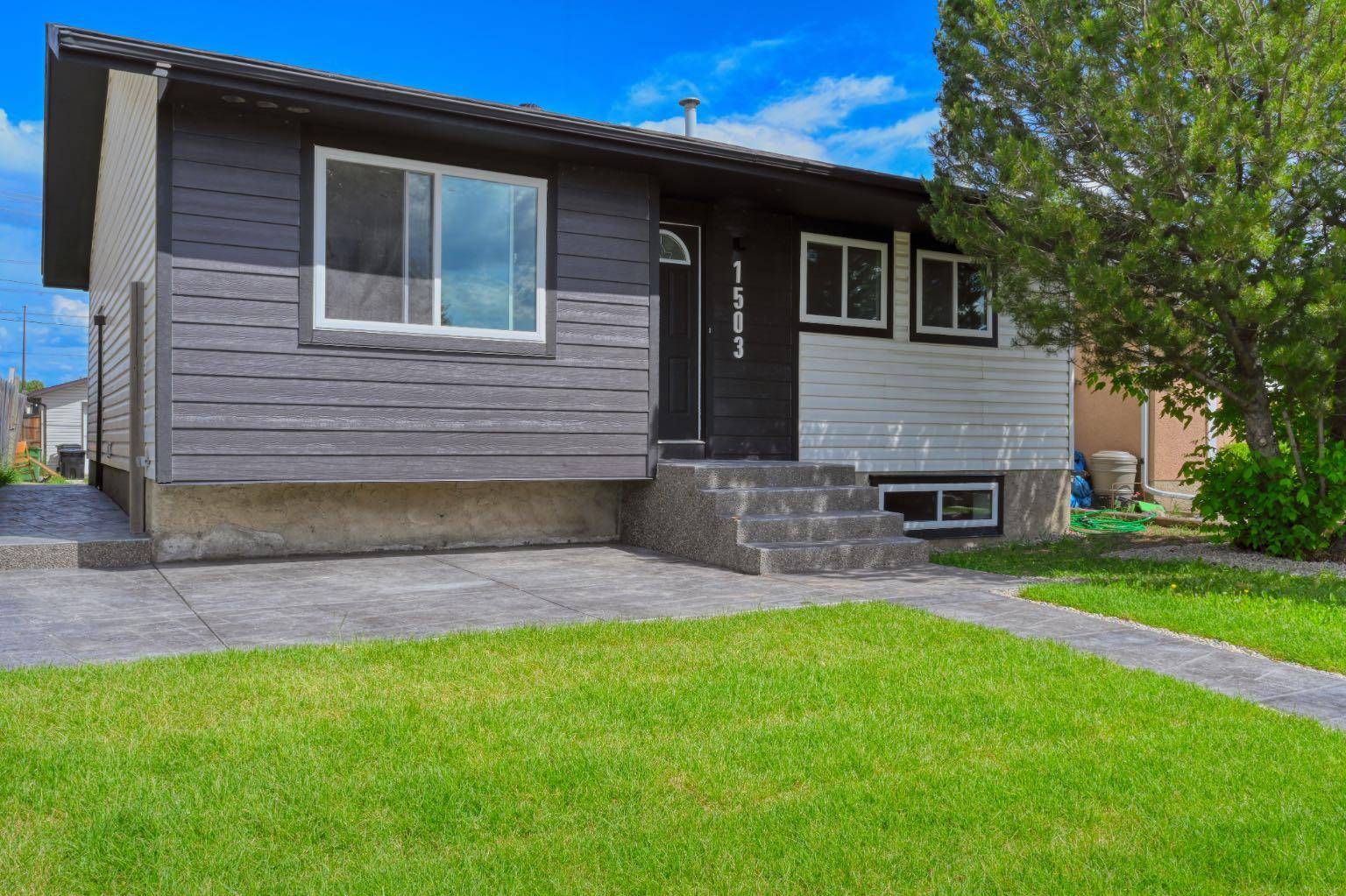 Calgary, AB t2a5v2,1503 Maitland DR NE