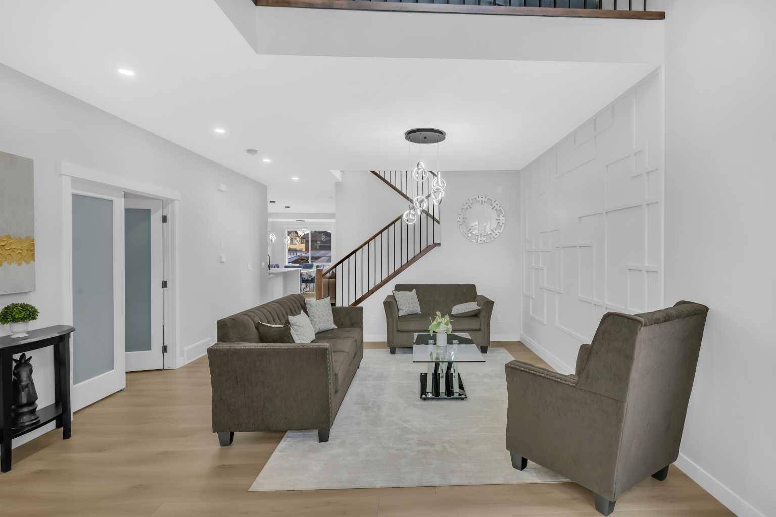 Calgary, AB T3J 2L4,167 Saddlecrest GRV Northeast