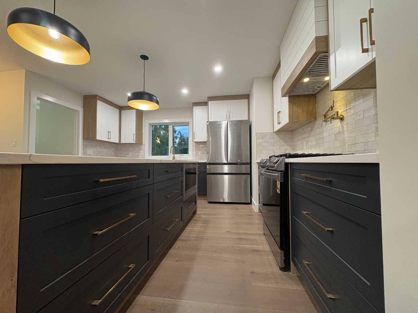 Calgary, AB T2J 1C7,9831 Adrian PL Southeast