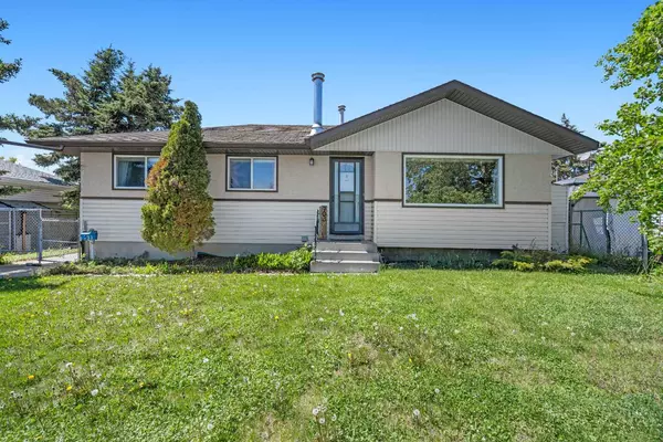 703 47 ST Southeast, Calgary, AB T2A 1P7