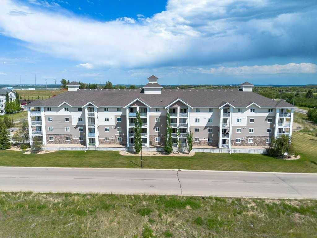 3 Broadway Rise #105, Sylvan Lake, AB T4S 0G9