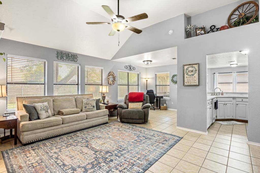 Granbury, TX 76048,1511 Clover Lane