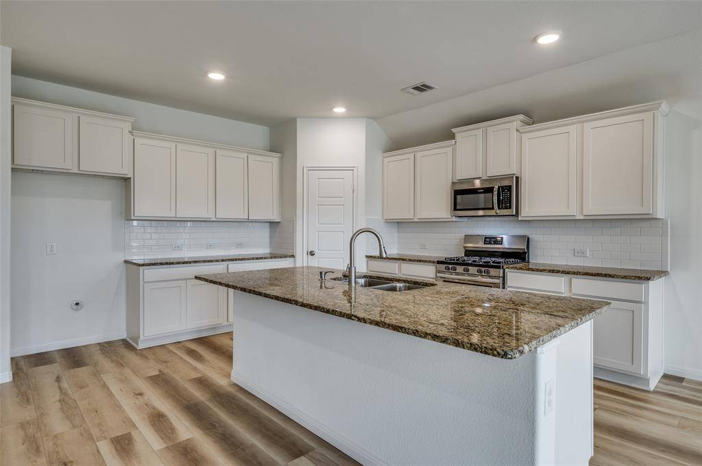 Little Elm, TX 75068,3308 Sabine Drive