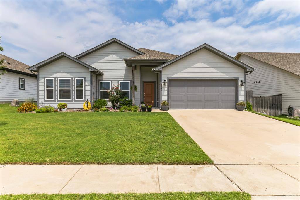 3225 Sweetwater Way, Sherman, TX 75090