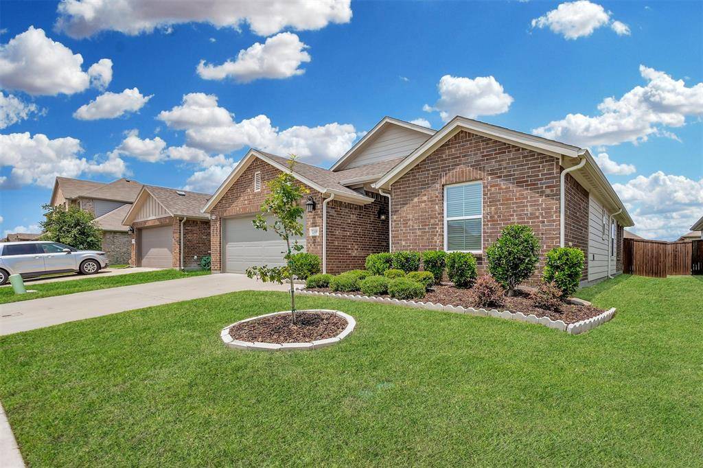 2308 Mount Olive Lane, Forney, TX 75126