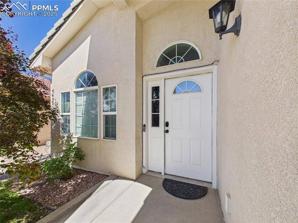Pueblo, CO 81005,948 Willowcrest DR