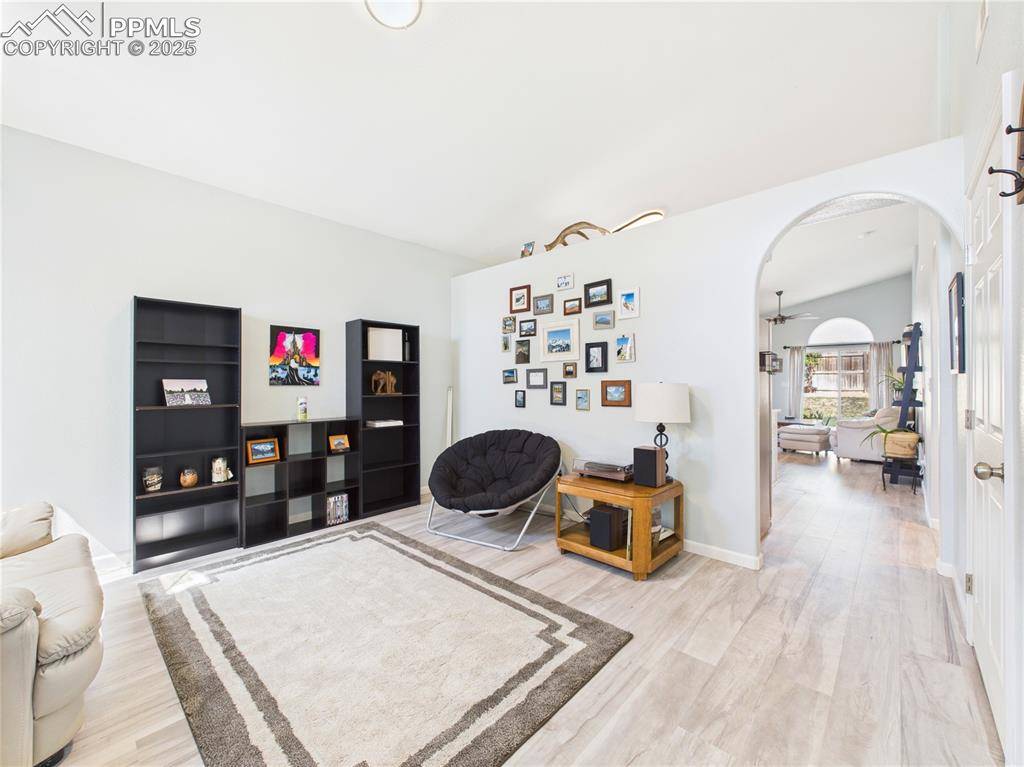 Pueblo, CO 81005,948 Willowcrest DR