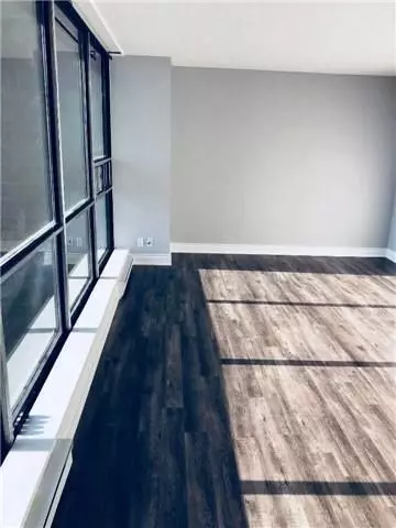 Toronto C02, ON M4W 3C8,914 Yonge ST #1212