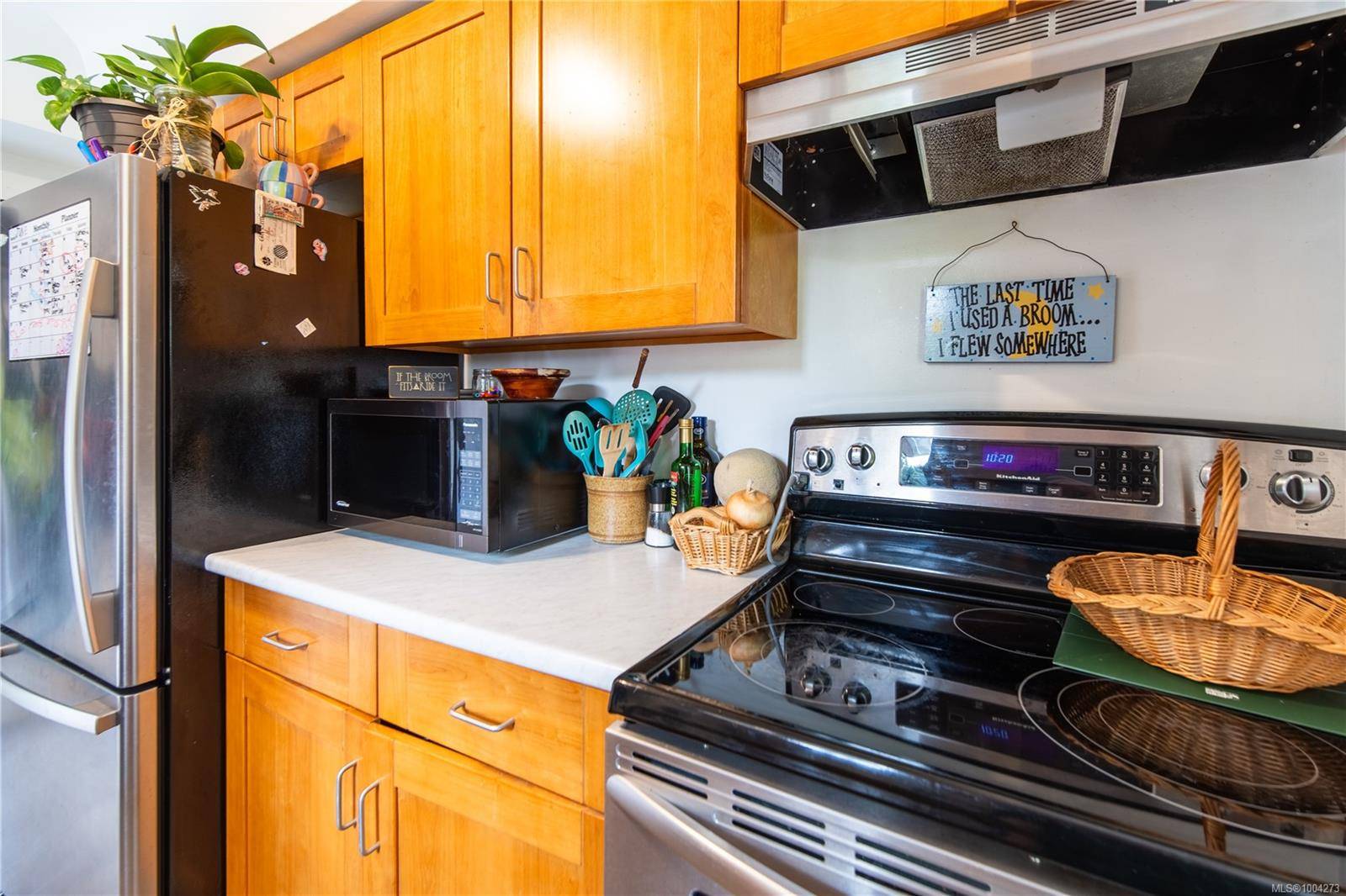 Saanich, BC V8P 2L2,1251 Garkil Rd