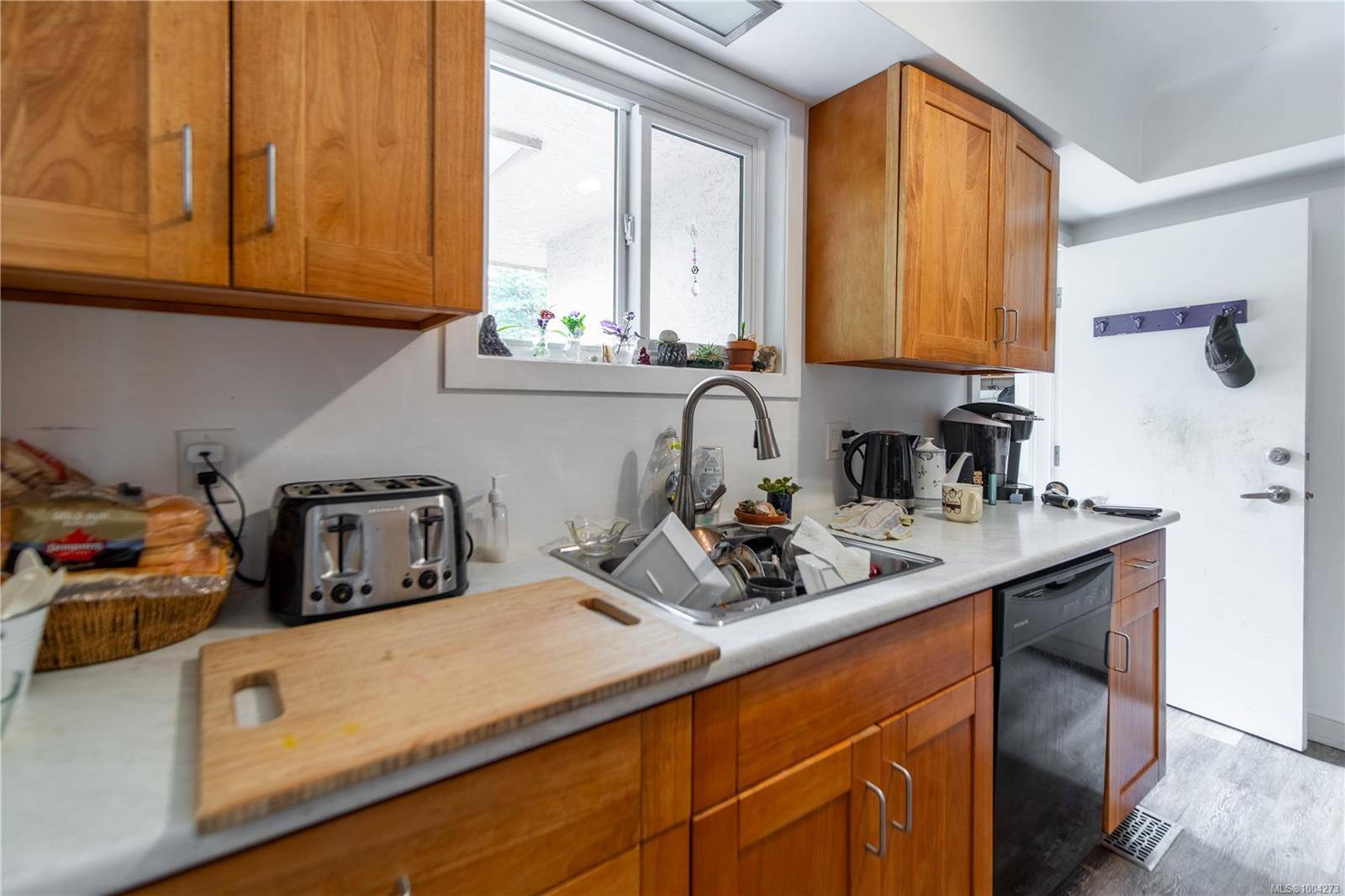 Saanich, BC V8P 2L2,1251 Garkil Rd