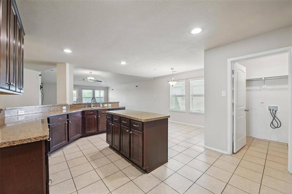 Krum, TX 76249,1418 Feather Crest Drive