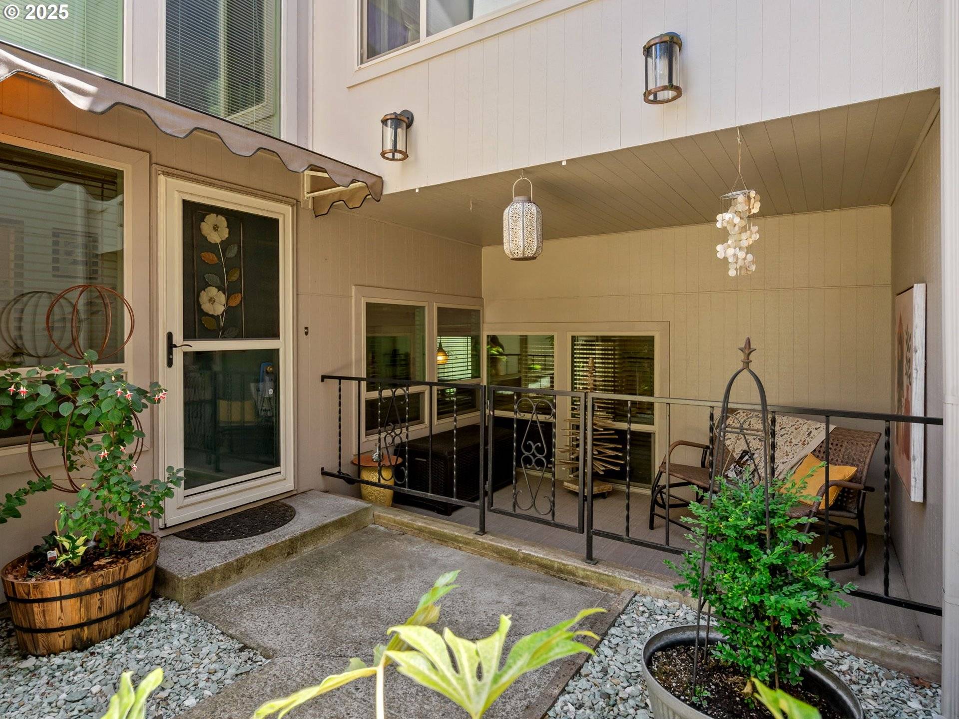 Salem, OR 97302,598 SALEM HEIGHTS AVE S