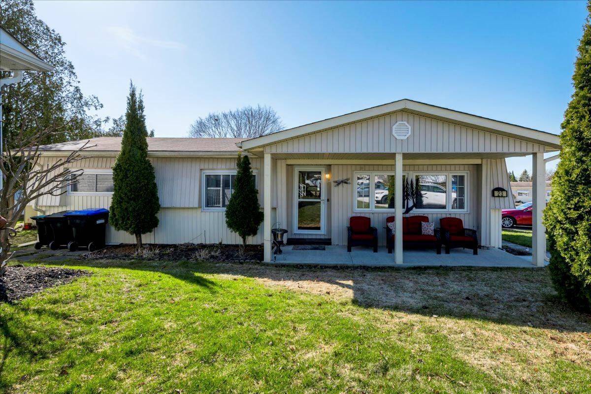 23 Mimosa CRES, Innisfil, ON L9S 1P9