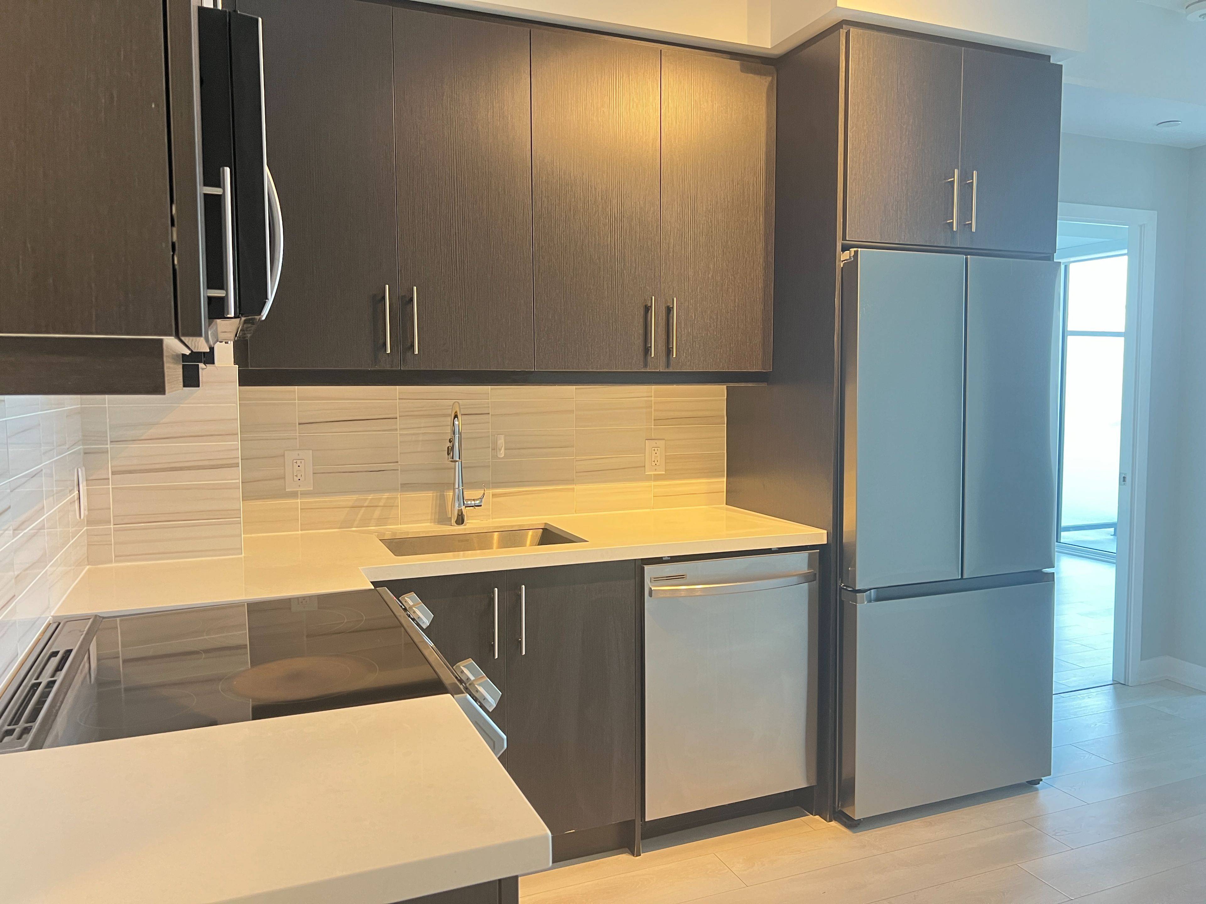 Richmond Hill, ON L4B 0H5,95 Oneida CRES #2207