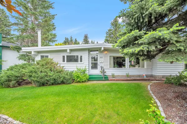2031 Palisprior RD Southwest, Calgary, AB T2V3P2