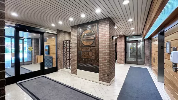 Toronto W03, ON M6N 4X7,270 Scarlett RD #710