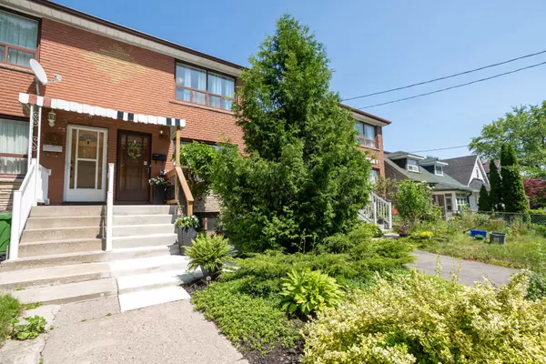 331 Rhodes AVE, Toronto E01, ON M4L 3A4