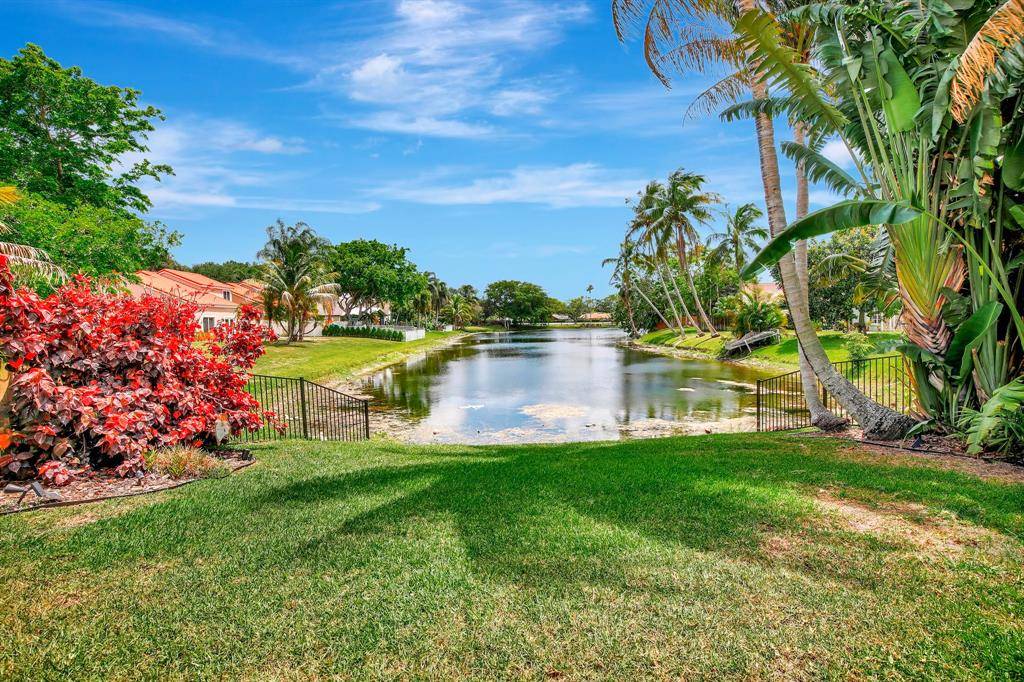 Hollywood, FL 33026,10310 Santiago St
