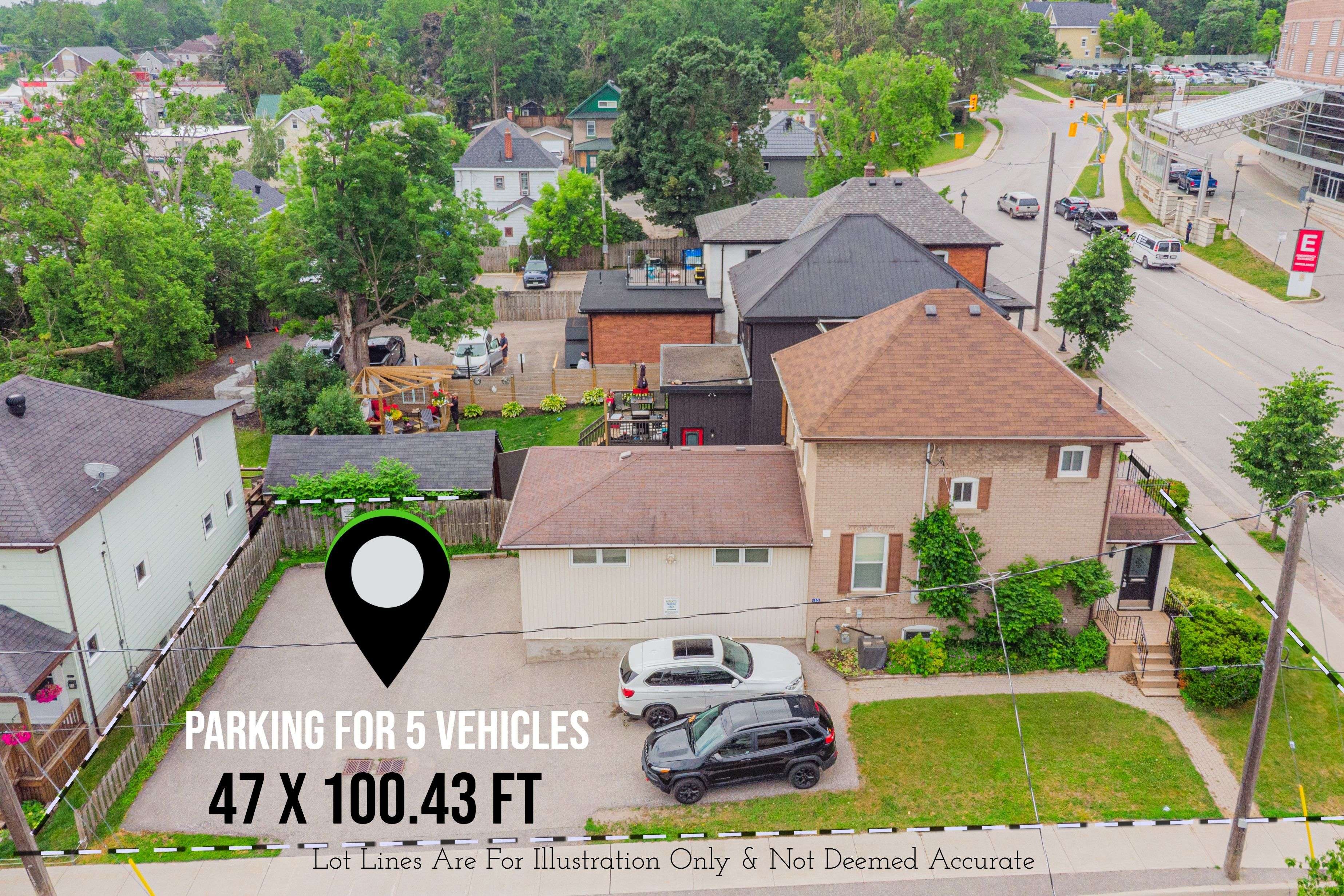 Orillia, ON L3V 2Z4,153 Colborne ST W