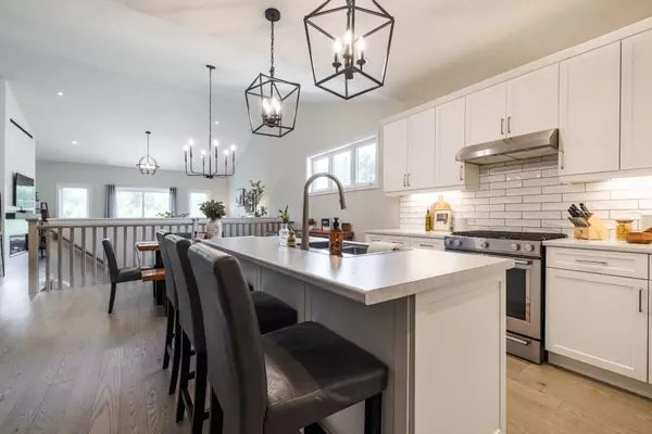 Huntsville, ON P1H 0C6,73 Selkirk DR