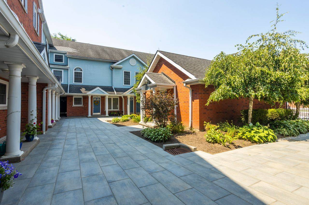 1655 Nash RD #C2, Clarington, ON L1E 1S8