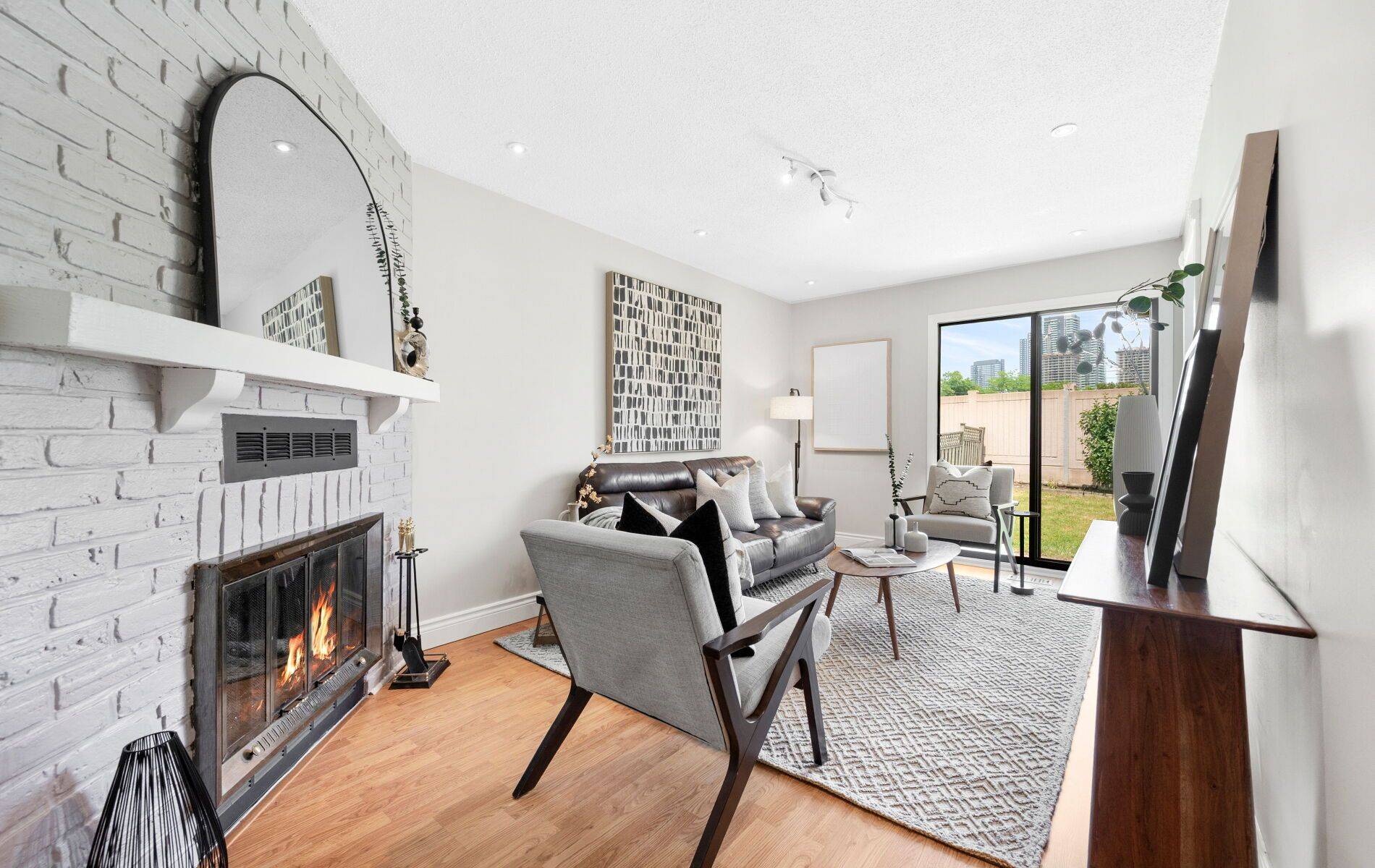 Mississauga, ON L5C 3W1,638 Galloway CRES