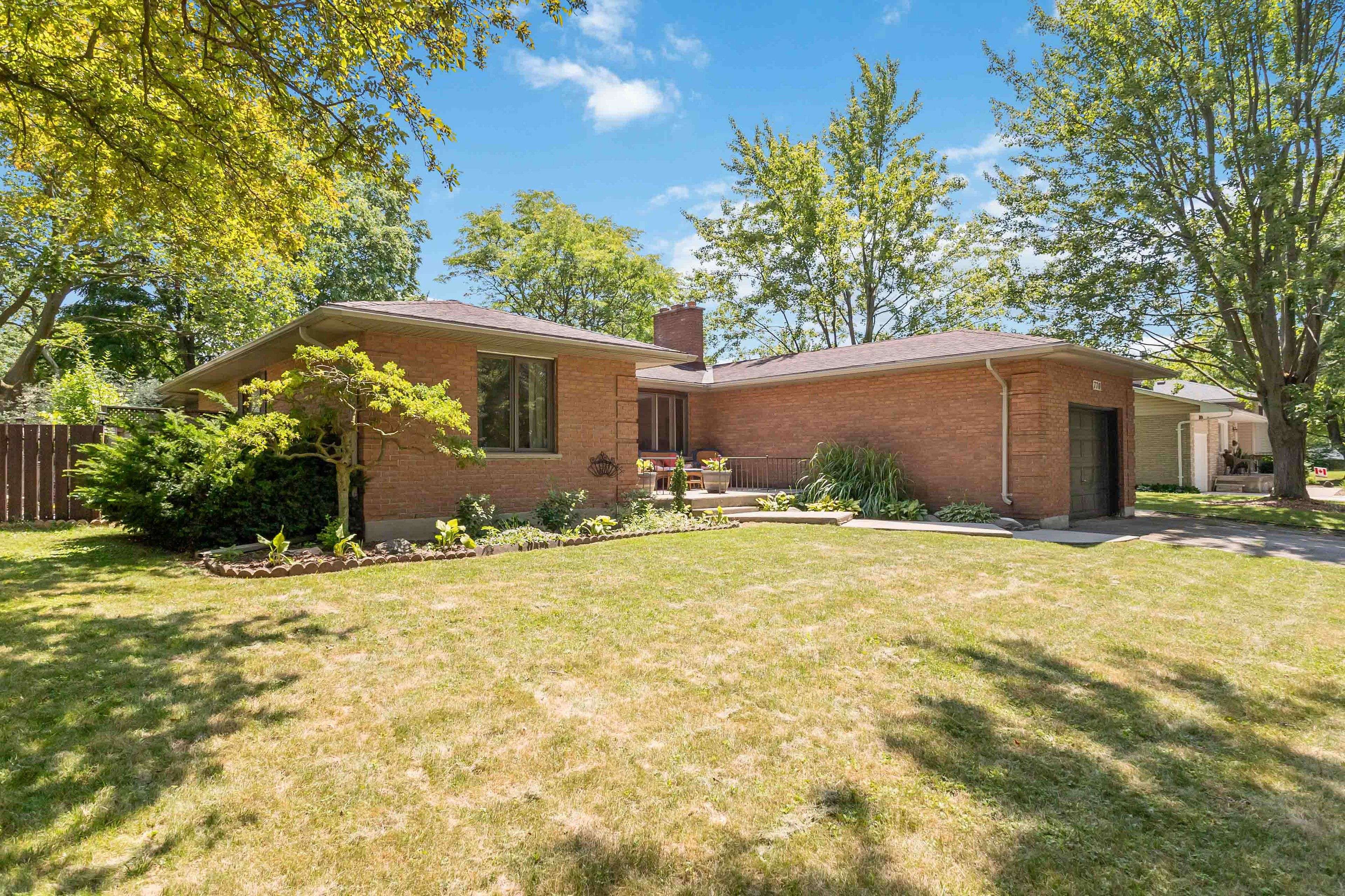 London South, ON N6J 2Y7,770 Galloway CRES