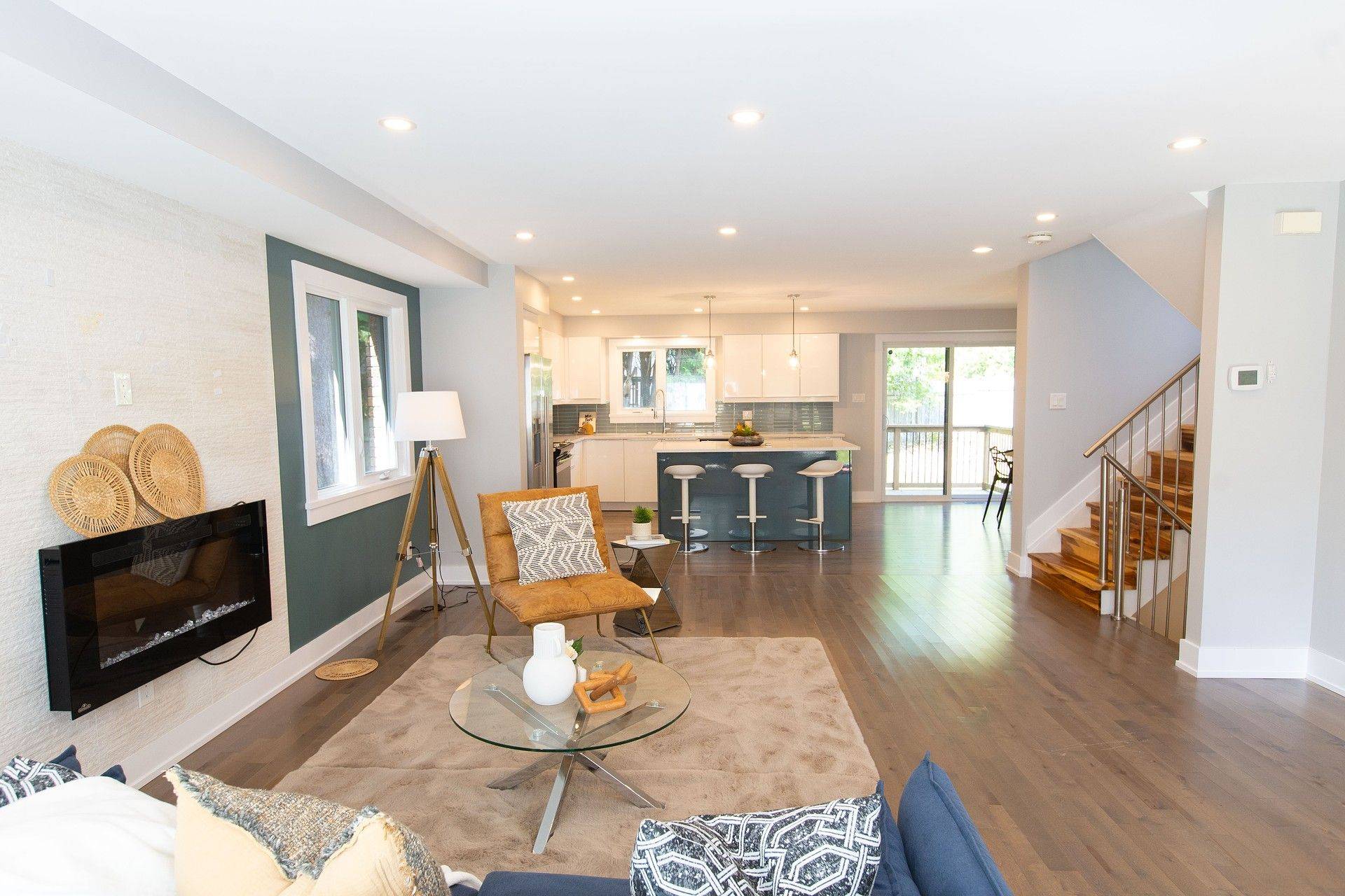 Tanglewood - Grenfell Glen - Pineglen, ON K2G 0J6,21A Gervin ST
