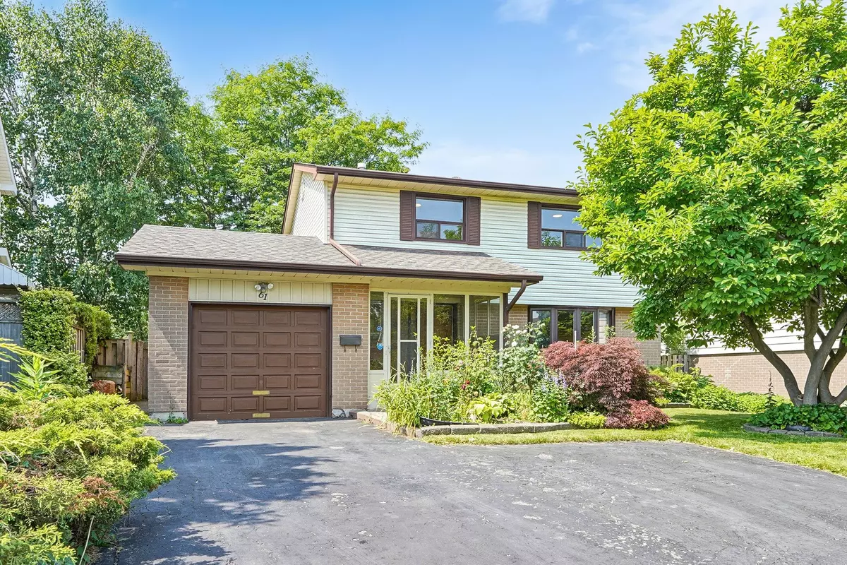 Brampton, ON L6W 2X7,61 Centre ST S