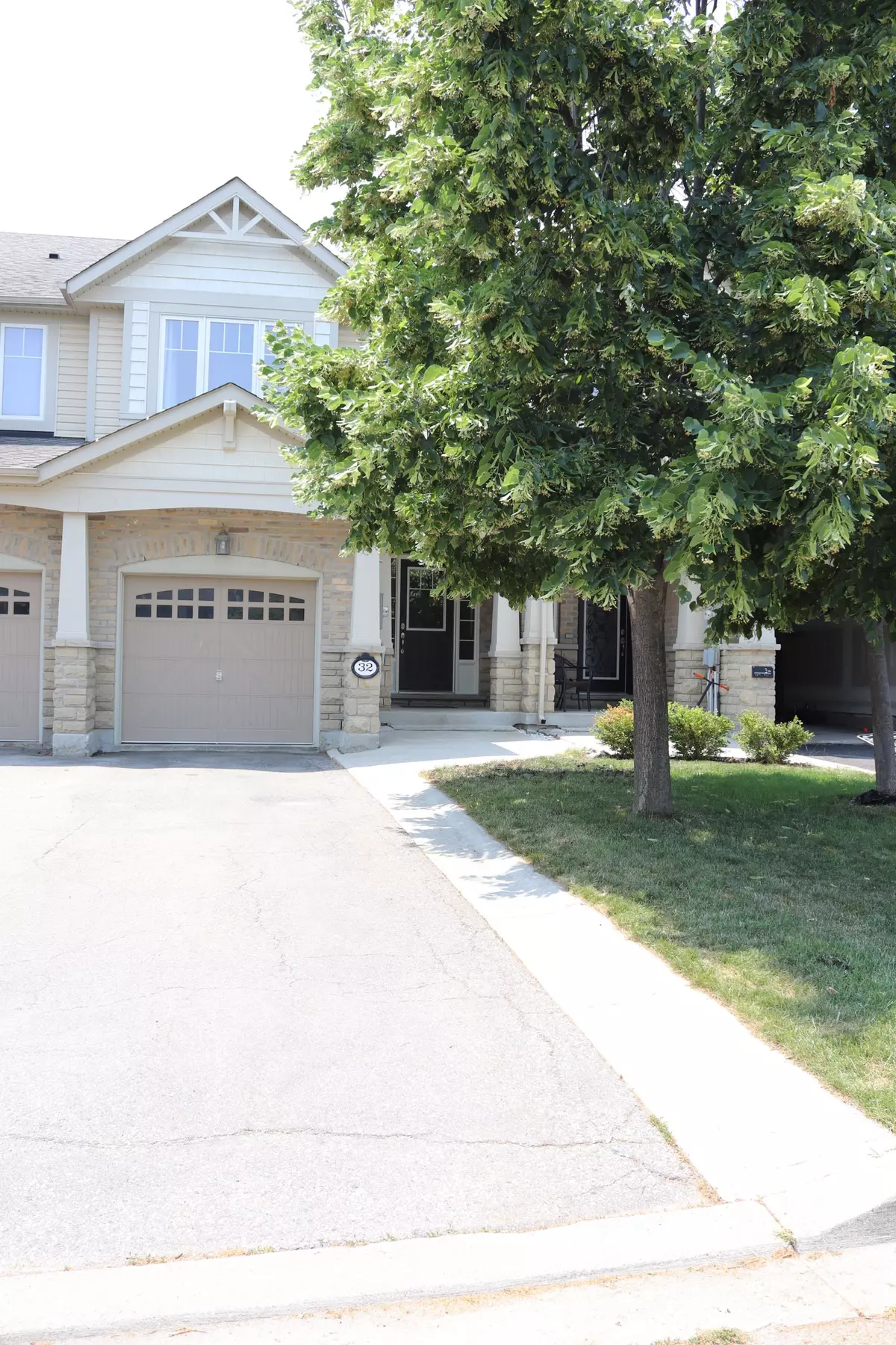 Caledon, ON L7C 2H1,32 Icefall RD