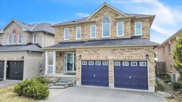 East Gwillimbury, ON L0G 1M0,469 king ST E