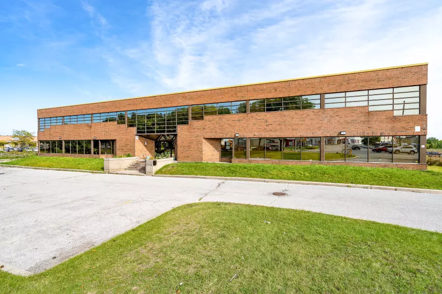 2275 Markham RD, Toronto E11, ON M1B 2W3