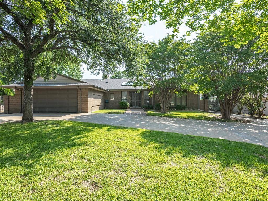Granbury, TX 76048,1509 Lakeview Court