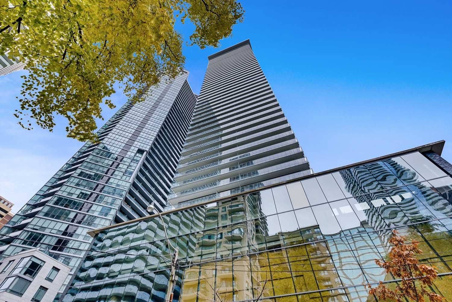 33 Charles ST E #601, Toronto C01, ON M4Y 1R9