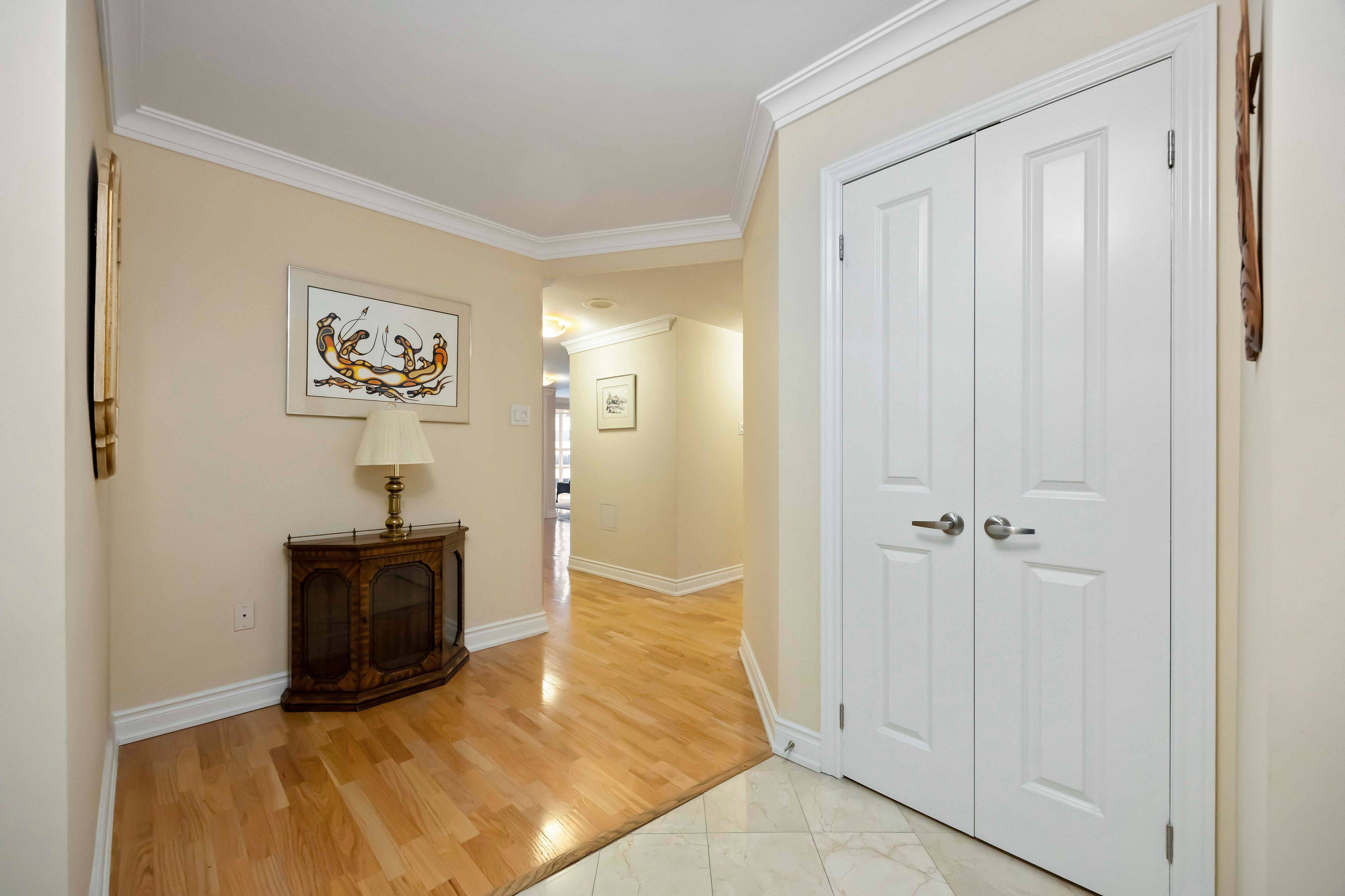 Toronto C07, ON M2N 6G9,131 Beecroft RD #1806