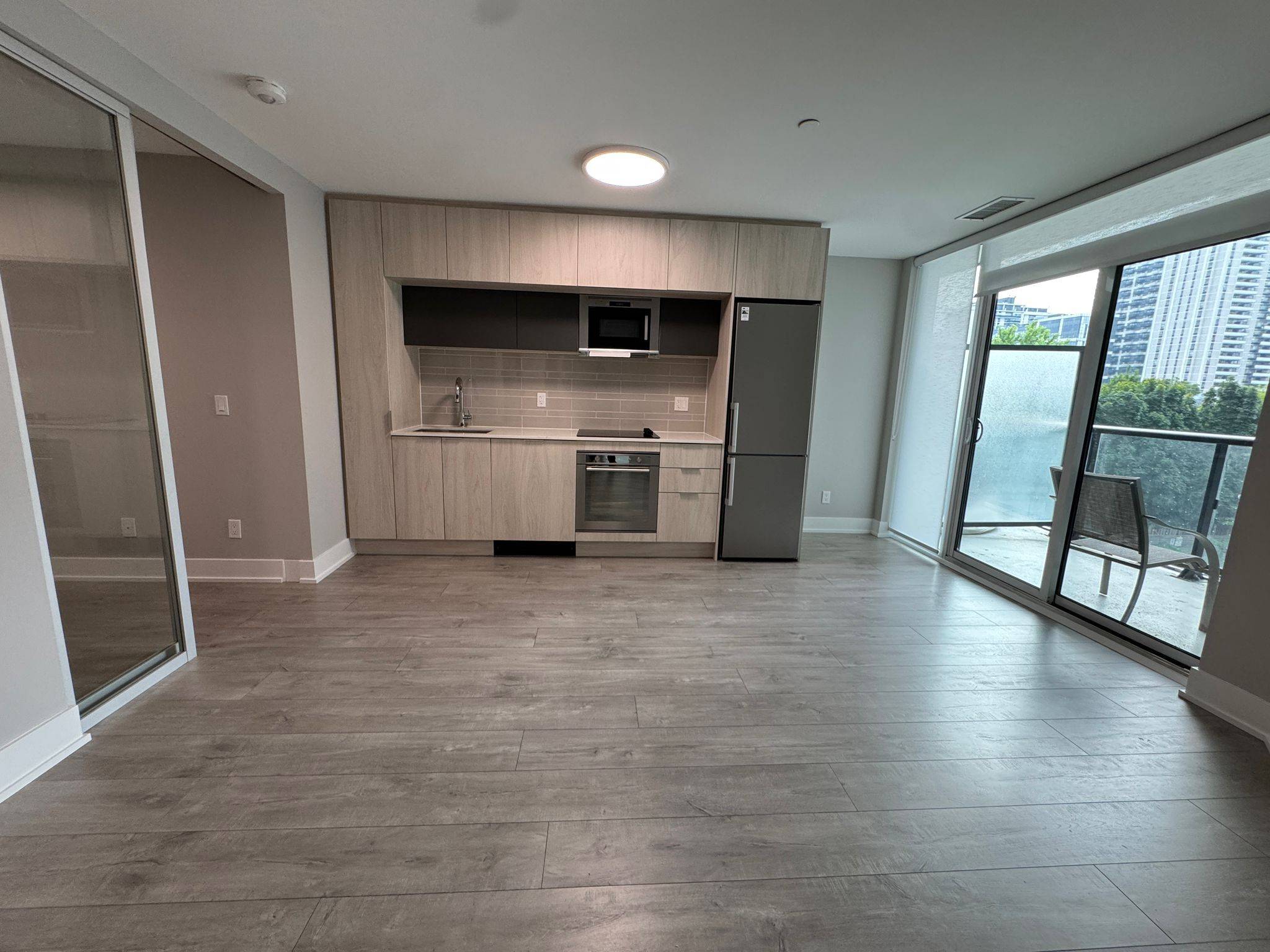 Toronto C03, ON M4S 0B9,1 Belsize DR #318