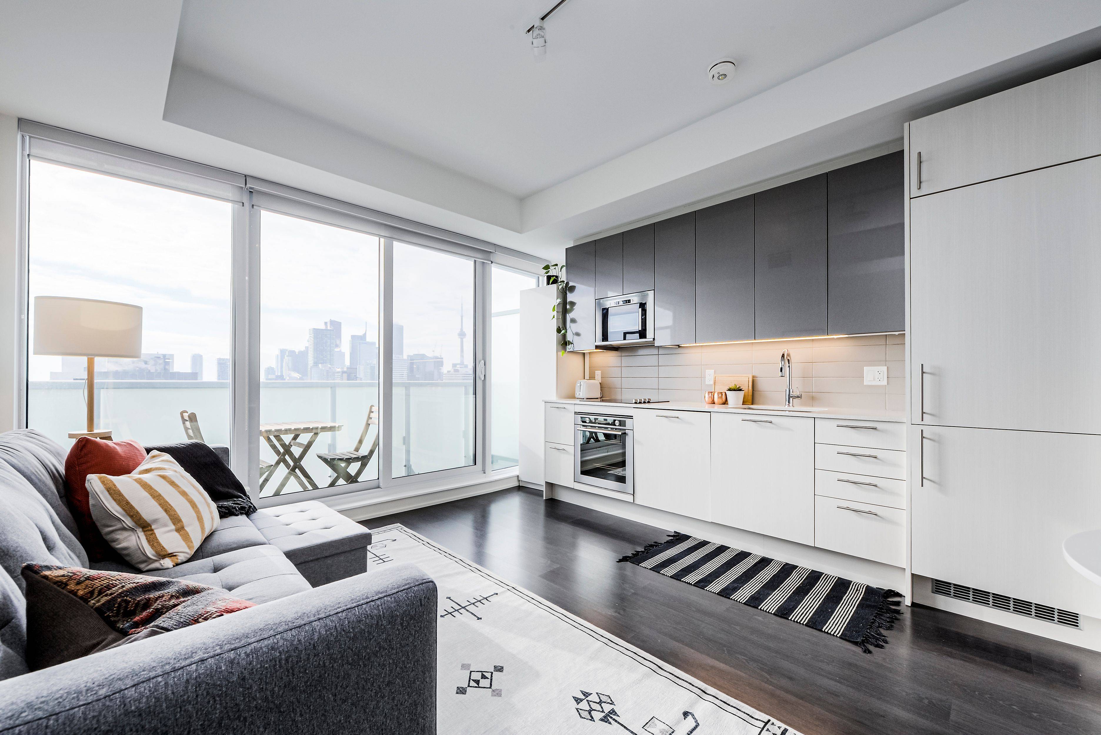 Toronto C08, ON M4Y 0C9,403 Church ST #3113