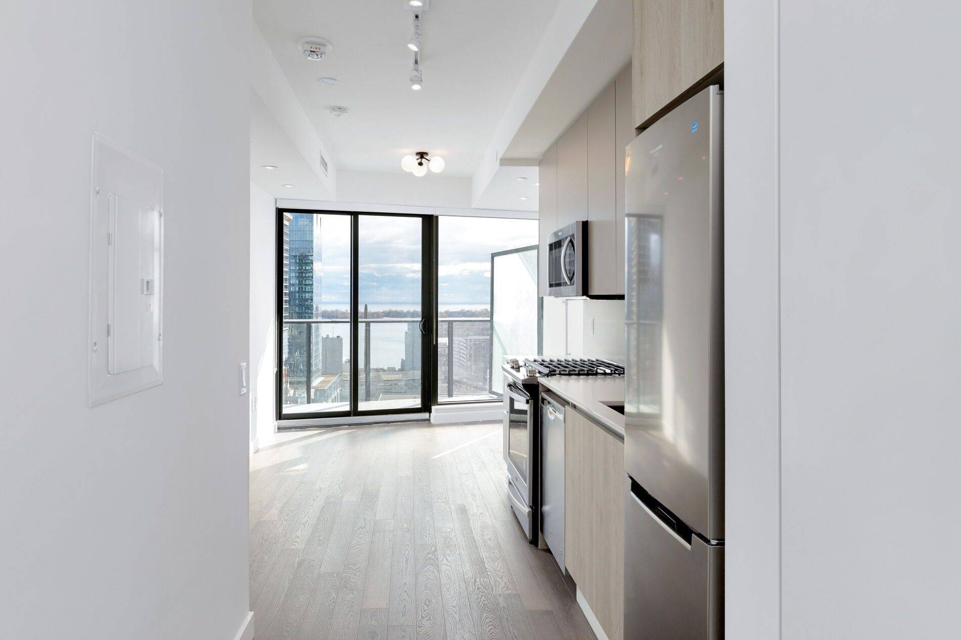 2A Church ST #2203, Toronto C08, ON M5E 0E1