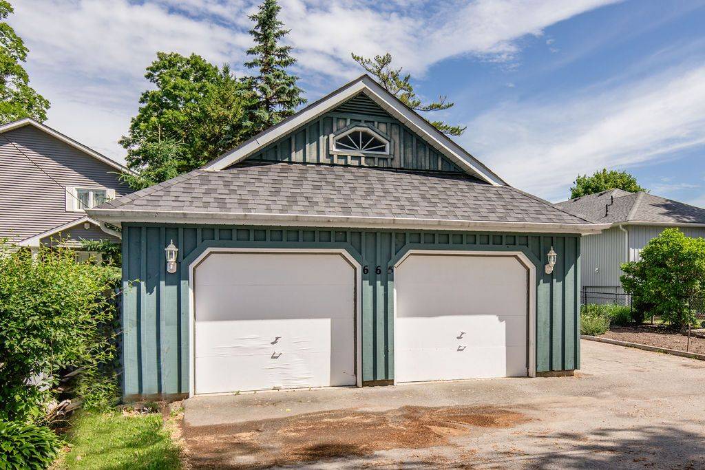 Innisfil, ON L9S 4E5,665 Lakelands AVE