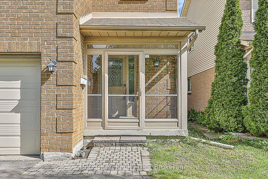 Richmond Hill, ON L4C 5W1,92 Stephenson CRES