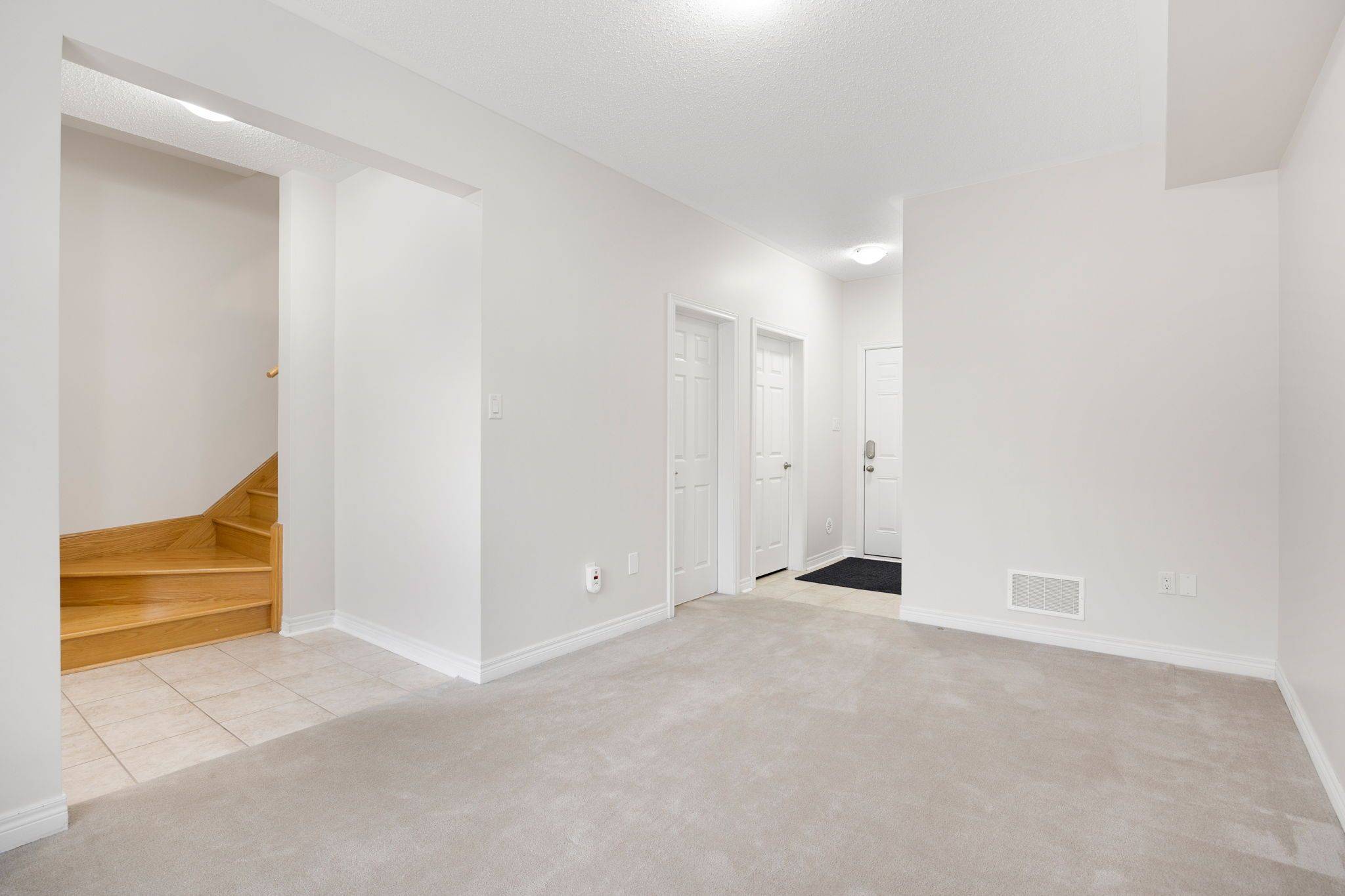 Oakville, ON L6M 0T5,3046 Eberly Woods DR