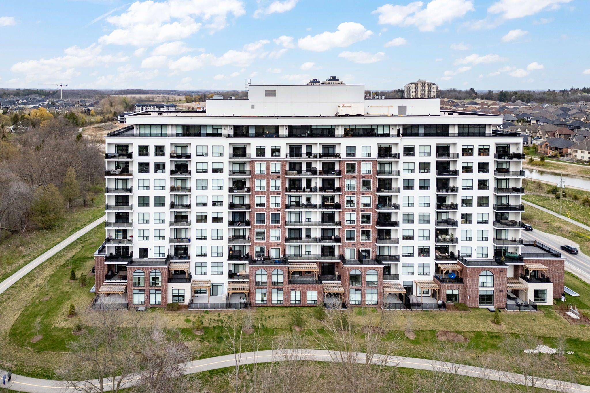 London North, ON N6G 0Z2,460 Callaway RD #1001
