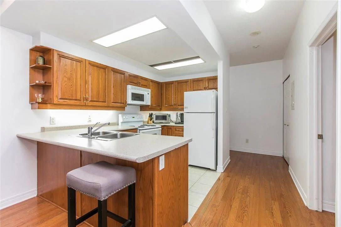 Lower Town - Sandy Hill, ON K1N 1K8,134 York ST #103
