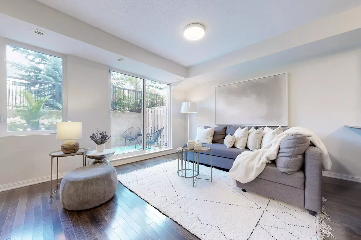 Toronto W02, ON M6H 0A6,10 Foundry AVE #135