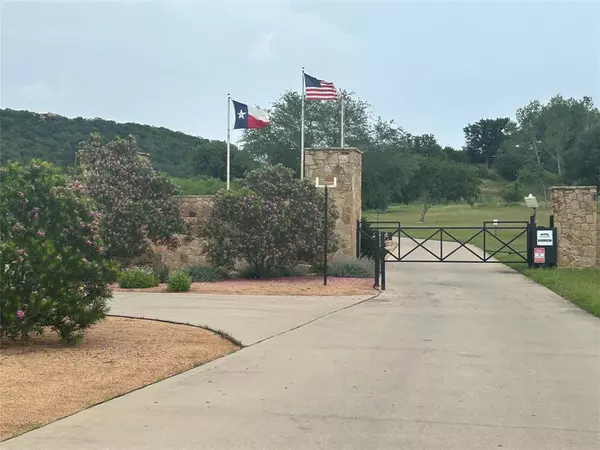 691 Glenhollow Drive, Gordon, TX 76453