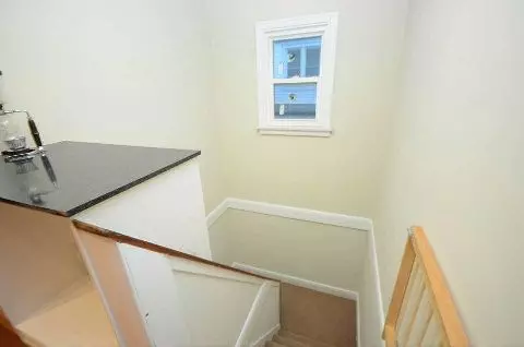 Toronto E04, ON M1K 3A7,16 Landseer RD
