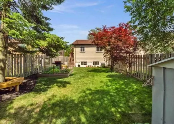 174 Castlebar CRES #BSMT, Oshawa, ON L1J 7B4