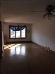 Toronto E04, ON M1R 4H8,60 Christina CRES