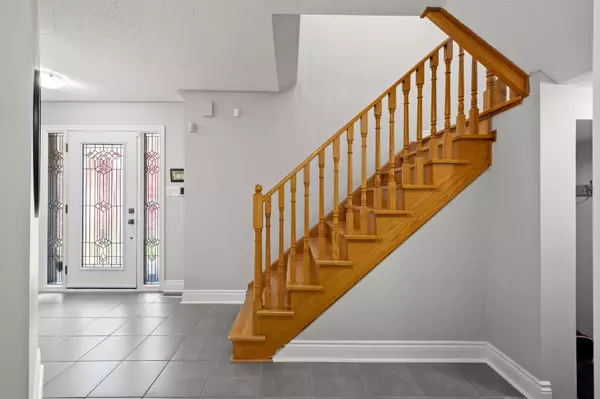 Vaughan, ON L6A 2T8,152 Ashton DR