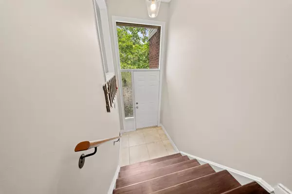 Mississauga, ON L5M 4X7,4605 Donegal DR #7